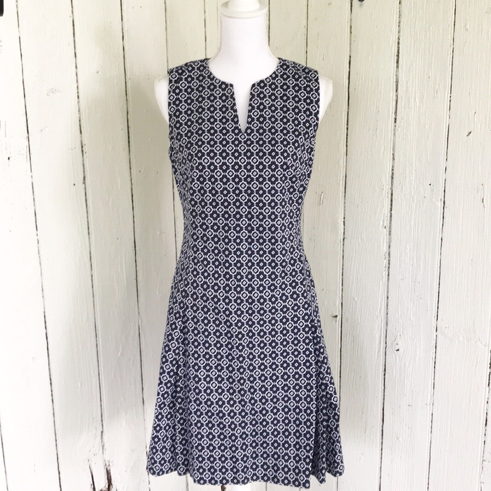 Brooks Brothers A-Line Dress Sleeveless V-Neck